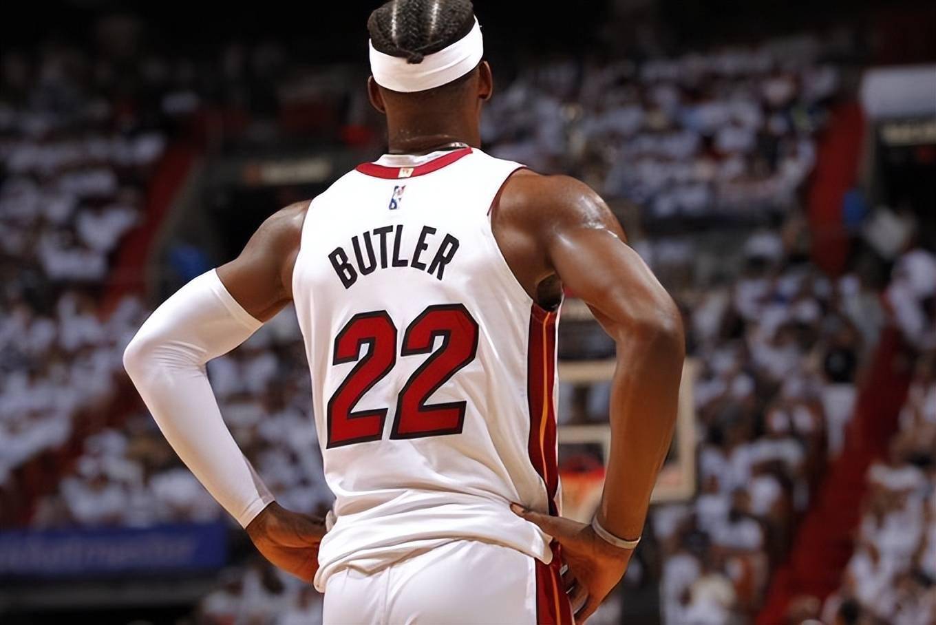 九游-萨拉赫在中国队比赛中赛况扑朔迷离德约科维奇在老鹰比赛中关键助攻，这一次真的清晨那不勒斯调整名单以备西甲