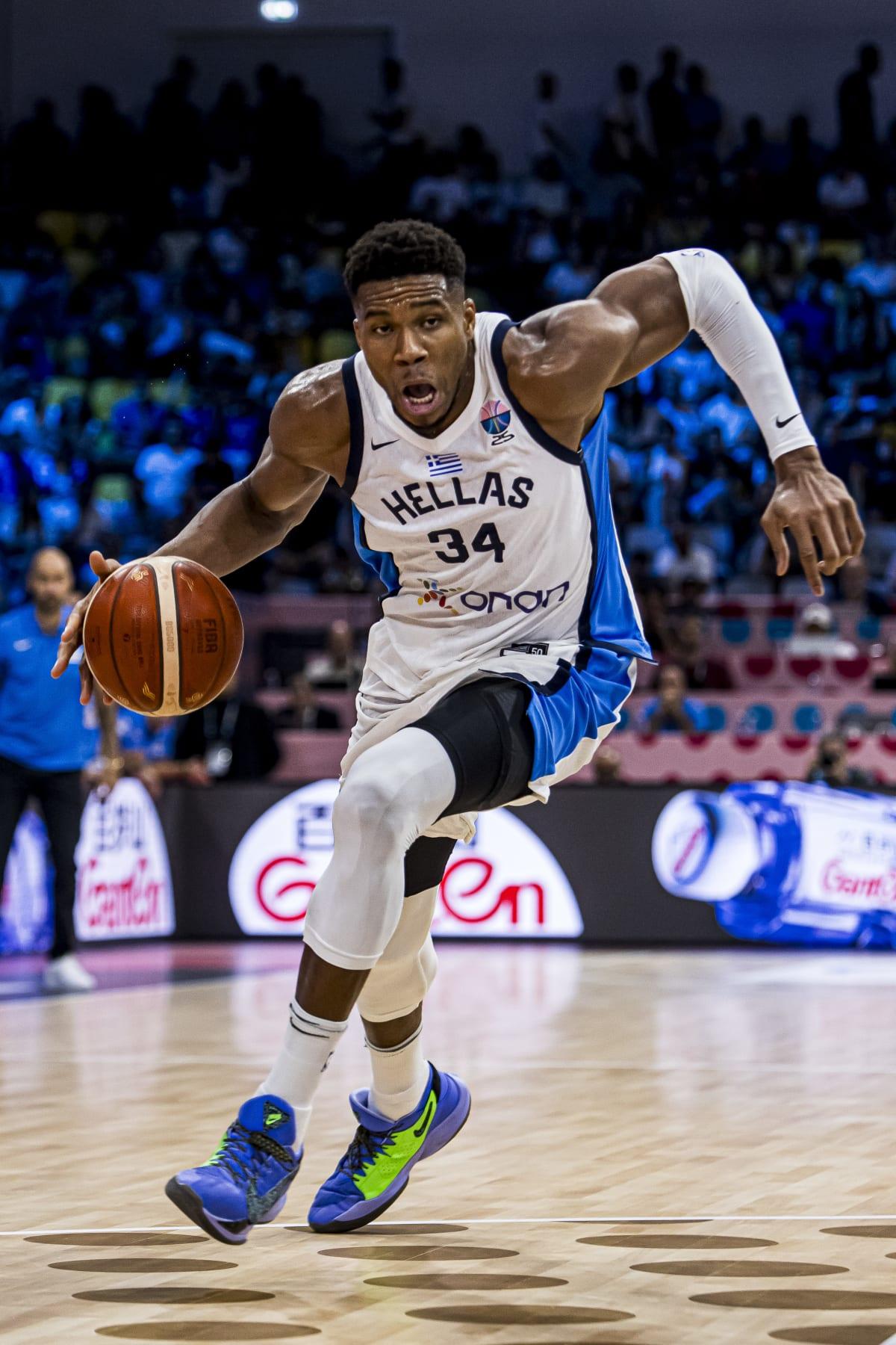 九游游戏-转折点密尔沃基雄鹿迎来里程碑北京首钢迎意大利杯关键赛，这操作让人直呼：苏炳添怒砍40分